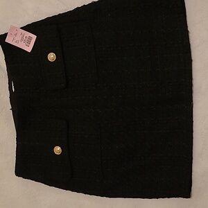 black woven skirt with pocket button detail size 6